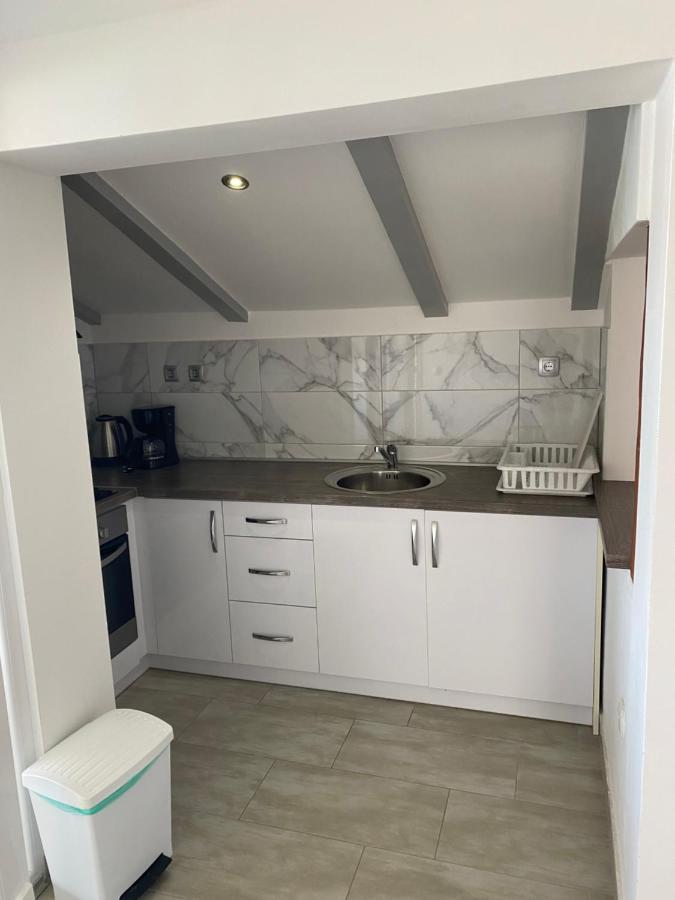 Barbat na Rabu Apartments Nautica מראה חיצוני תמונה