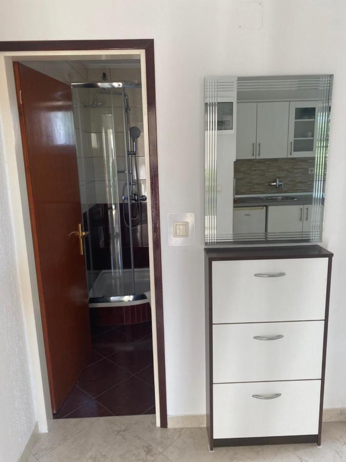 Barbat na Rabu Apartments Nautica מראה חיצוני תמונה