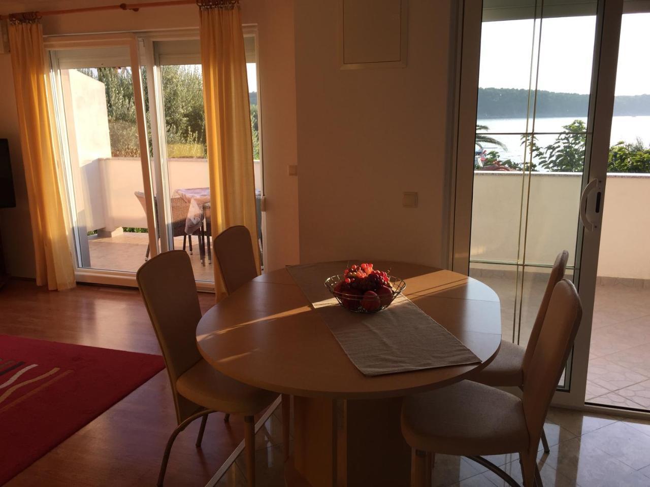 Barbat na Rabu Apartments Nautica מראה חיצוני תמונה