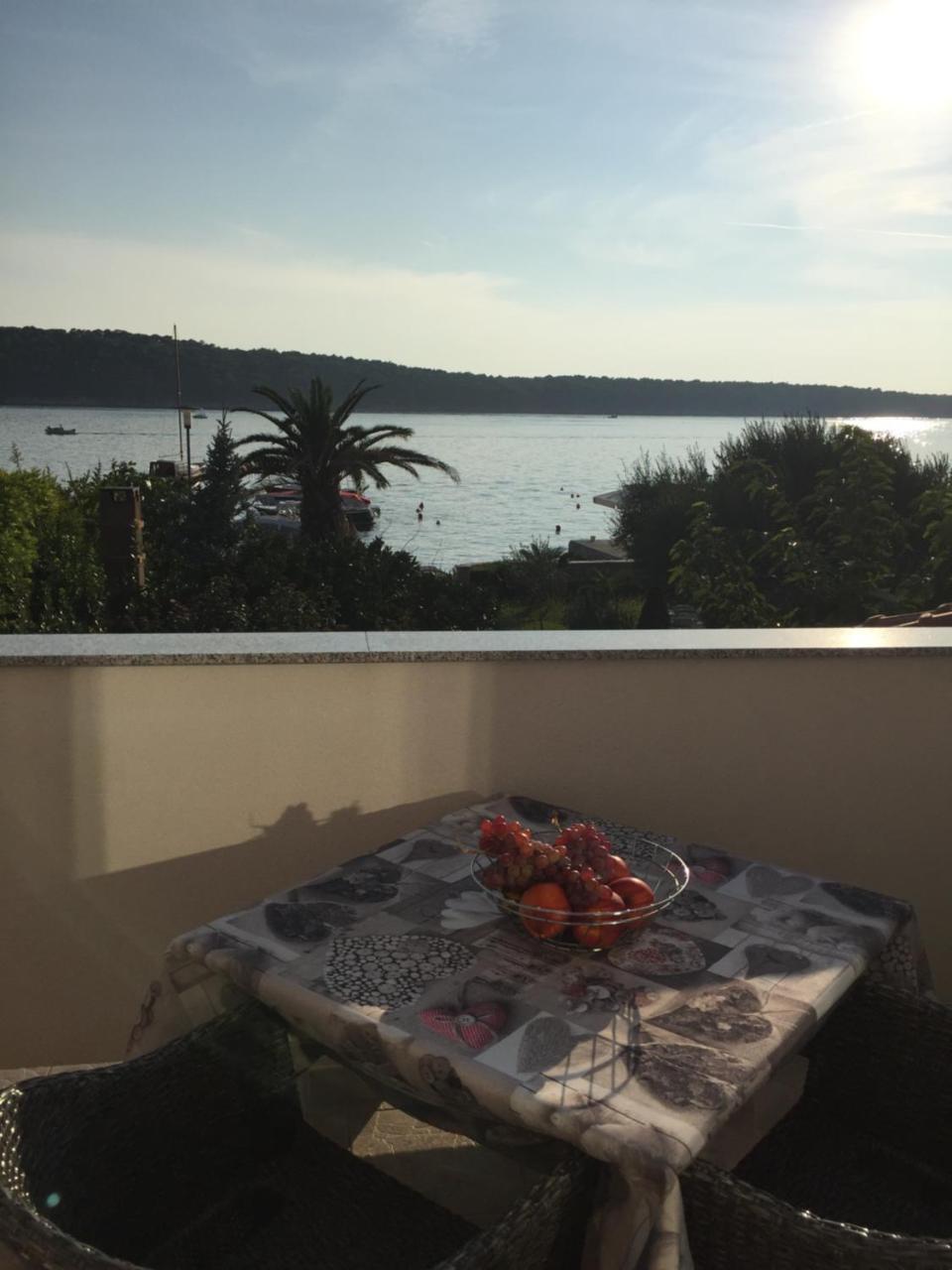 Barbat na Rabu Apartments Nautica מראה חיצוני תמונה