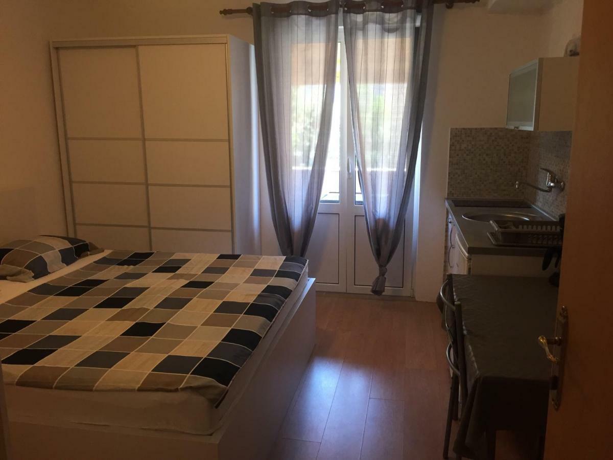 Barbat na Rabu Apartments Nautica מראה חיצוני תמונה